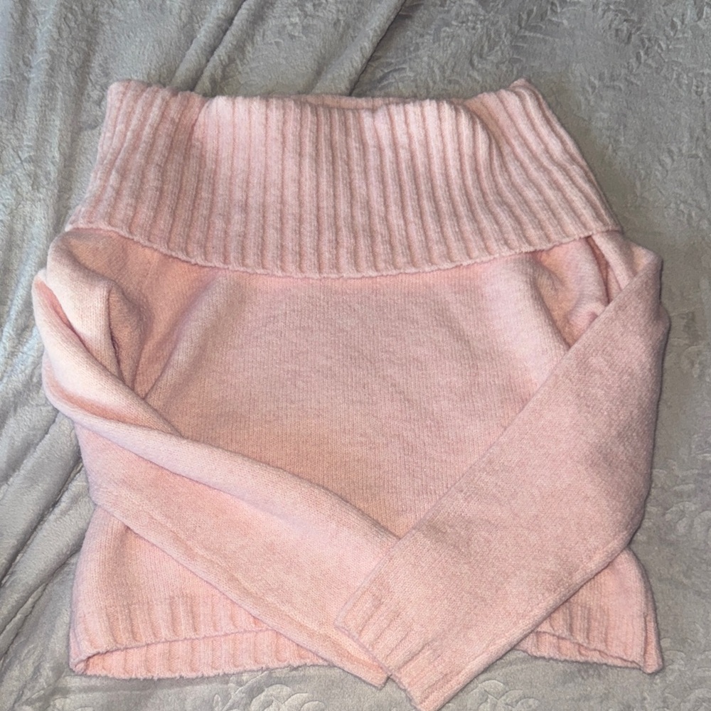 Off-Shoulder baby pink sweater